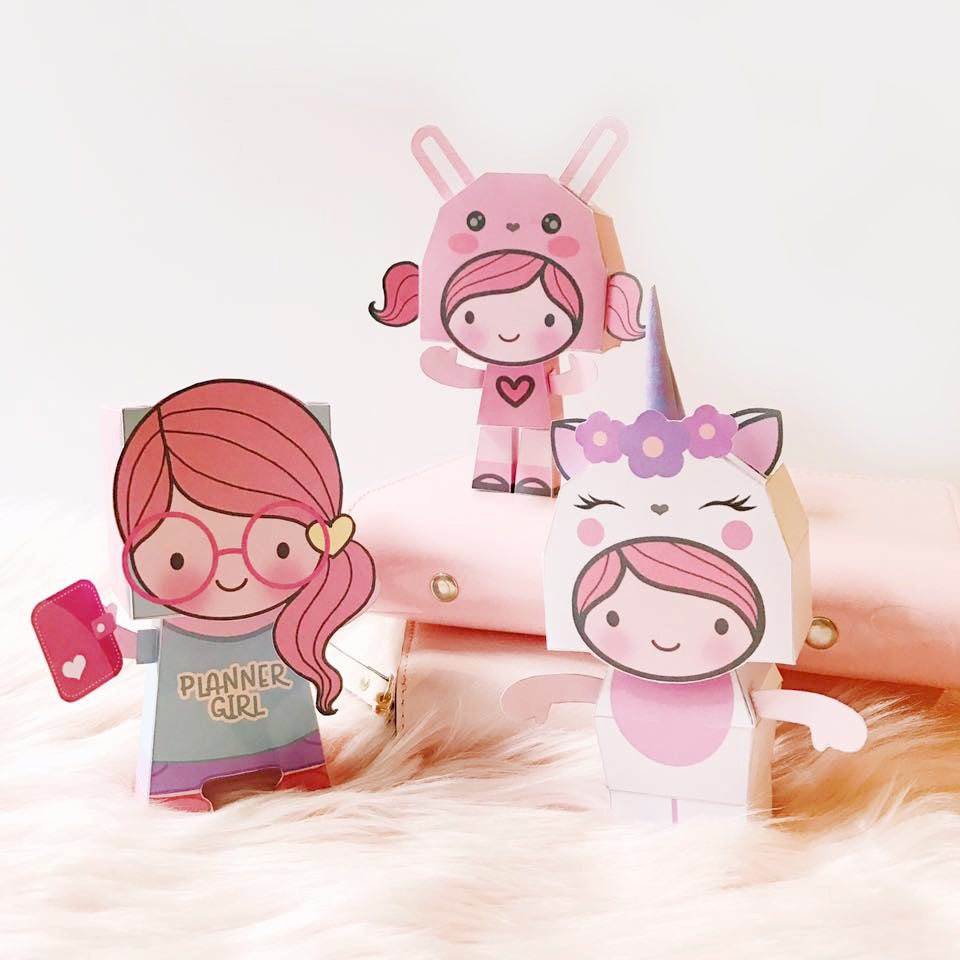 UNICORN MAGIC - Paper Happy Doll